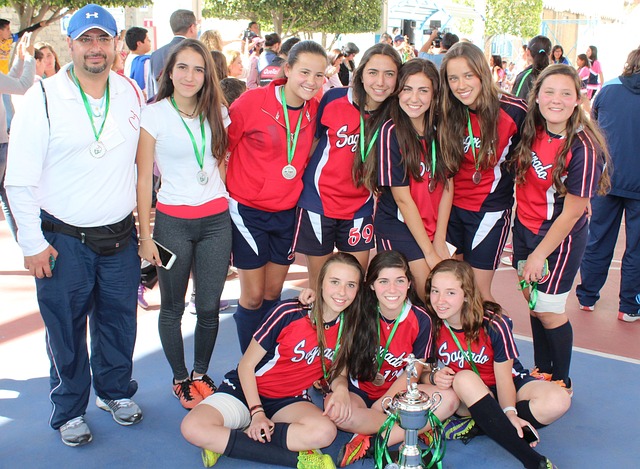 更是因为他 更是因为他