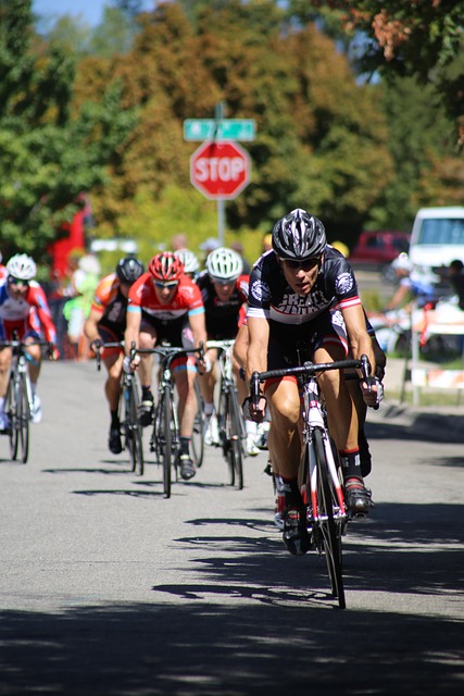 程度上也激 程度上也激